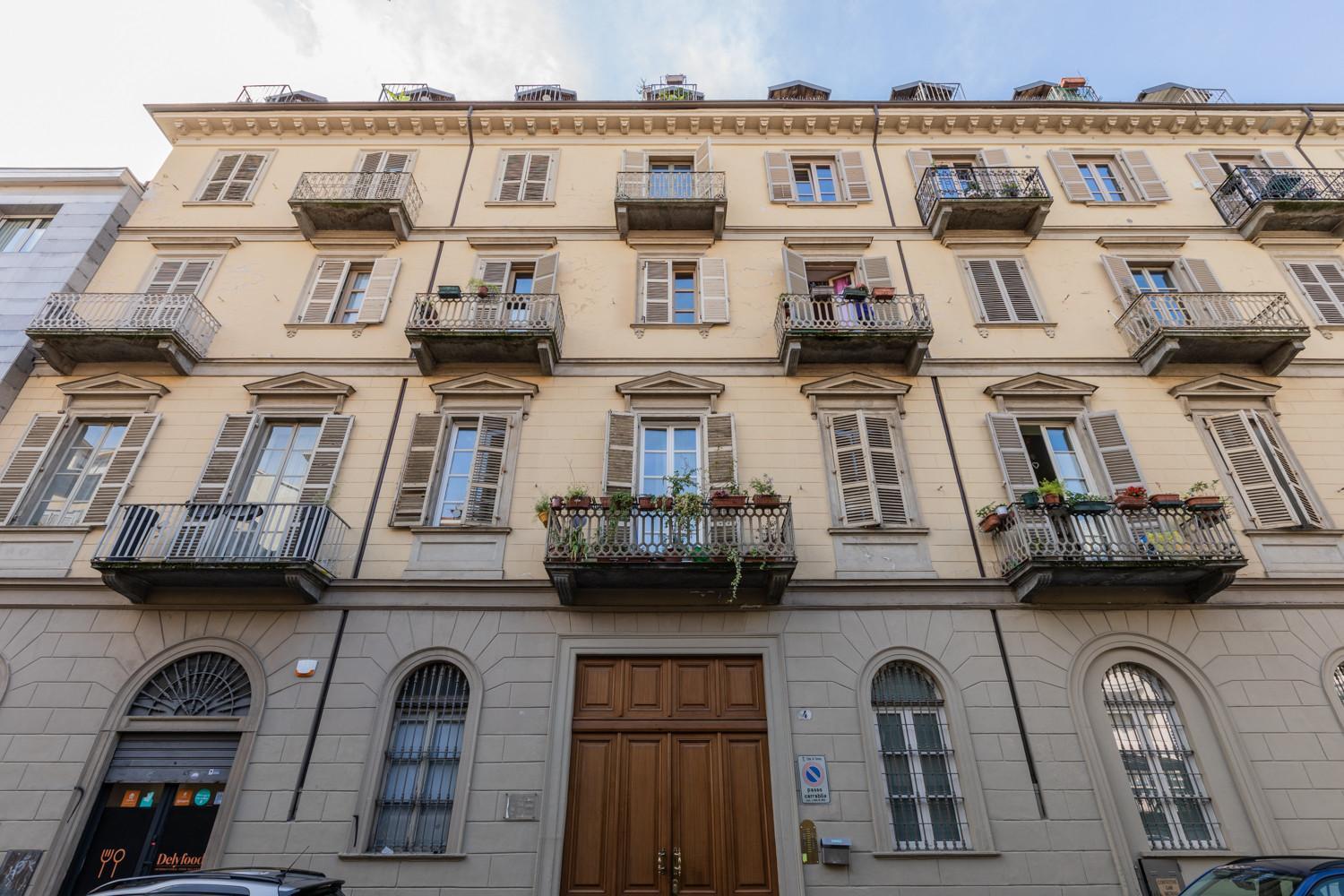 Le Giacose Design 1 By Wonderful Italy Apartment Turin